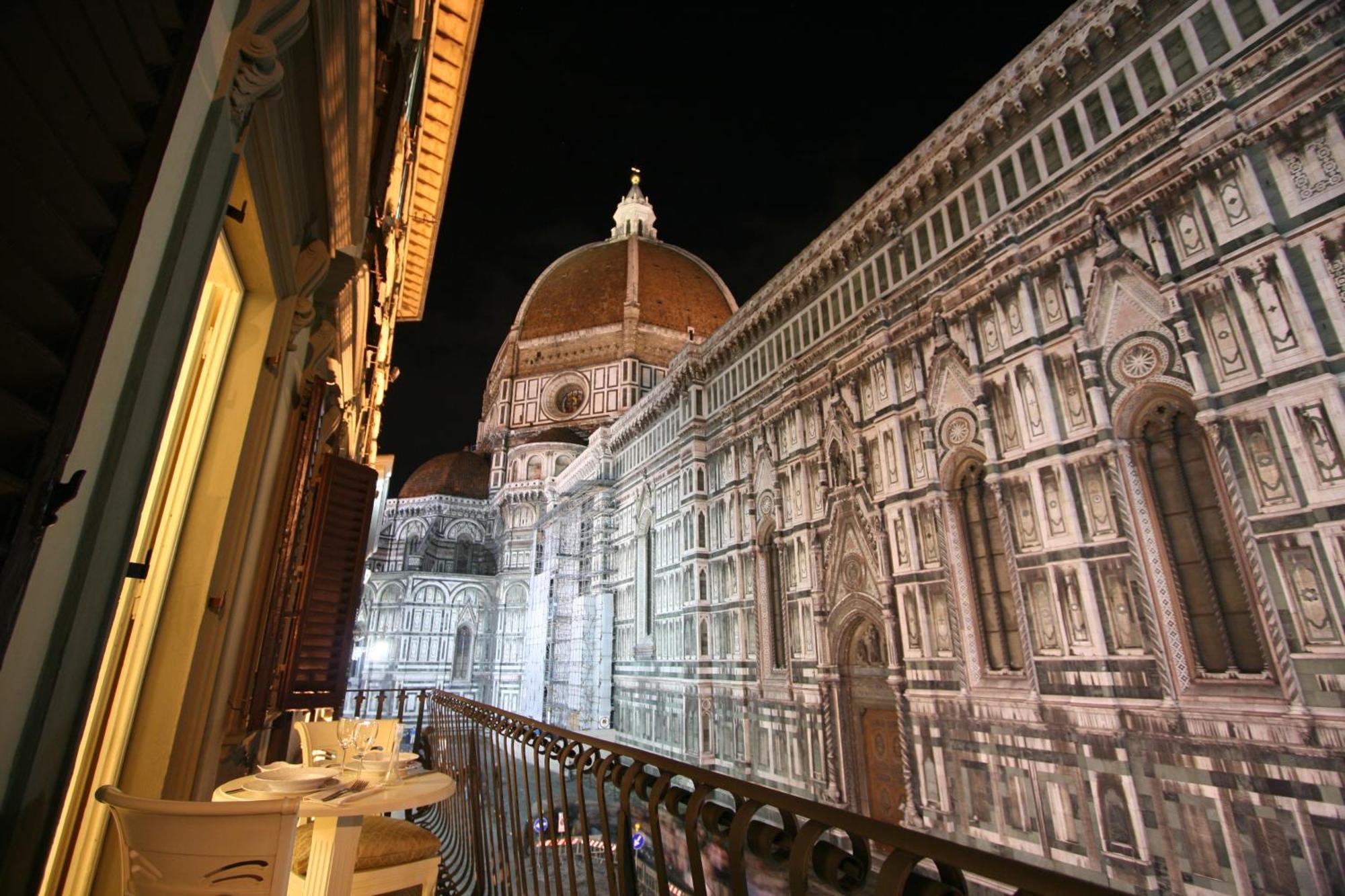 Apartahotel Granduomo Charming Florencia