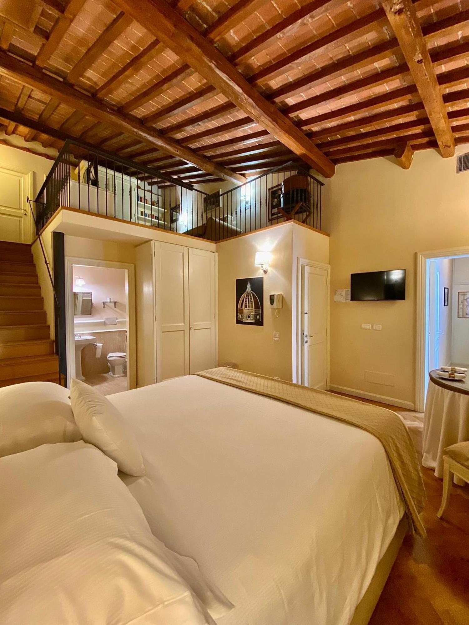 Apartahotel Granduomo Charming Florencia