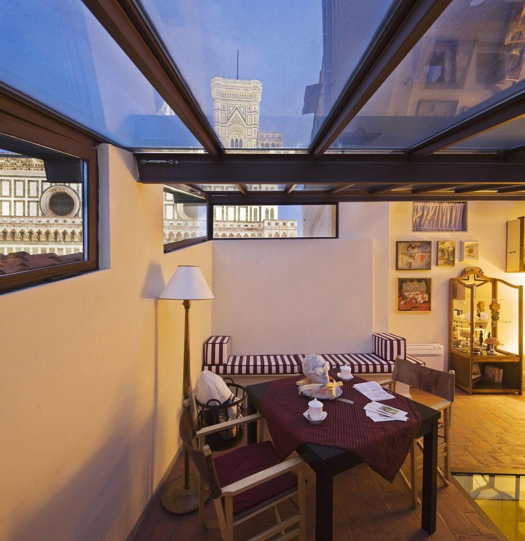 Apartahotel Granduomo Charming 2*